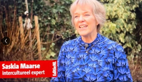 Laten zien dat Saskia als cultureel expert op TV was